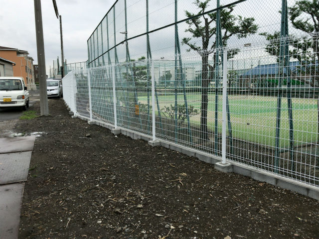 駐車場フェンス改修工事～東貨流通様