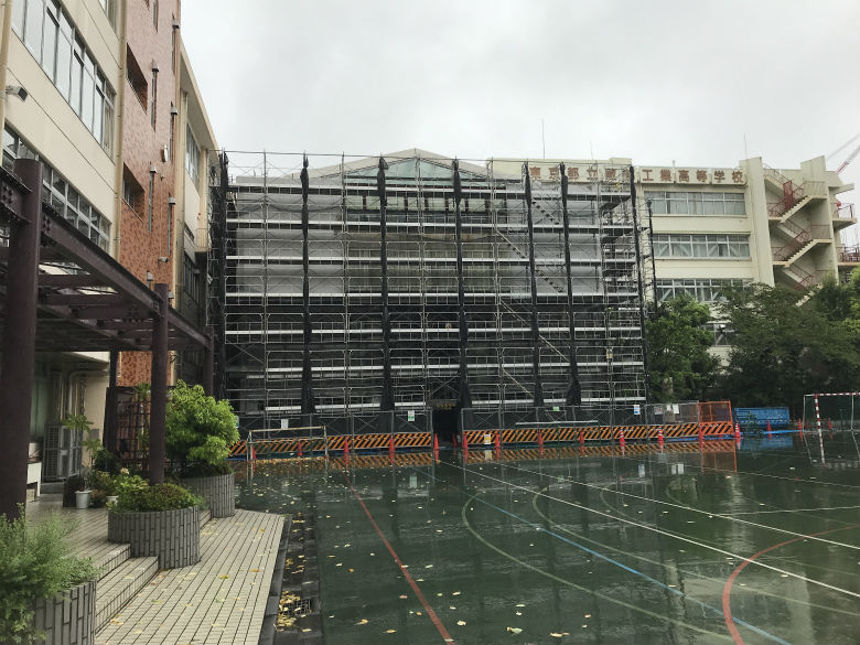 H30.8.8 浅草中格技棟外壁改修その他工事〜３〜